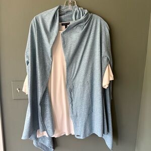 Eddie Bauer Women's Daisy Travel Wrap - Blue